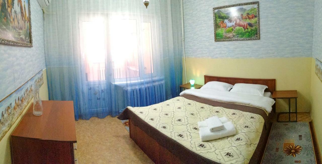 Апартаменты на улице Розыбакиева, 275-2 Алмати Екстер'єр фото
